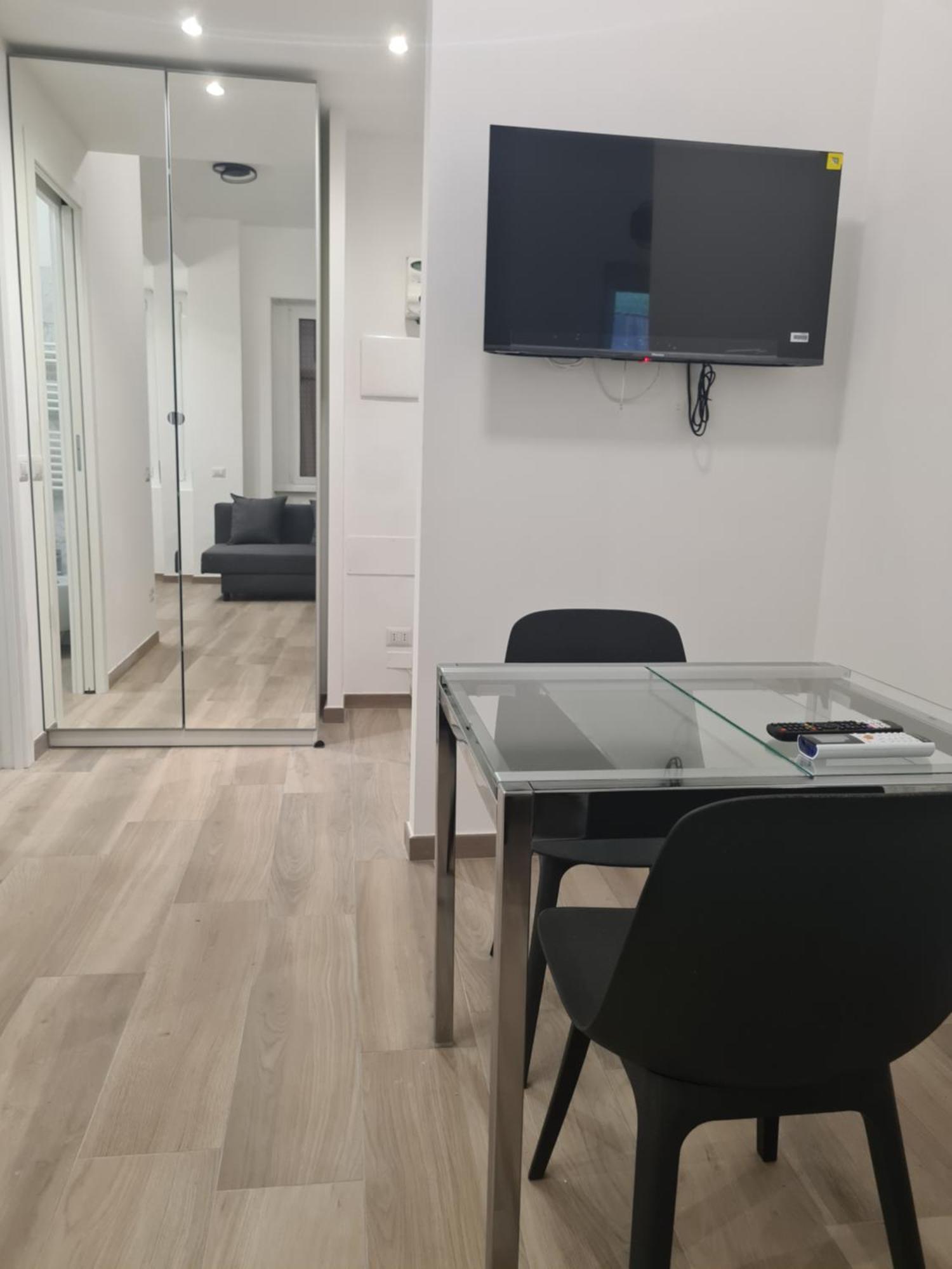 Solari Apartment มิลาน ภายนอก รูปภาพ